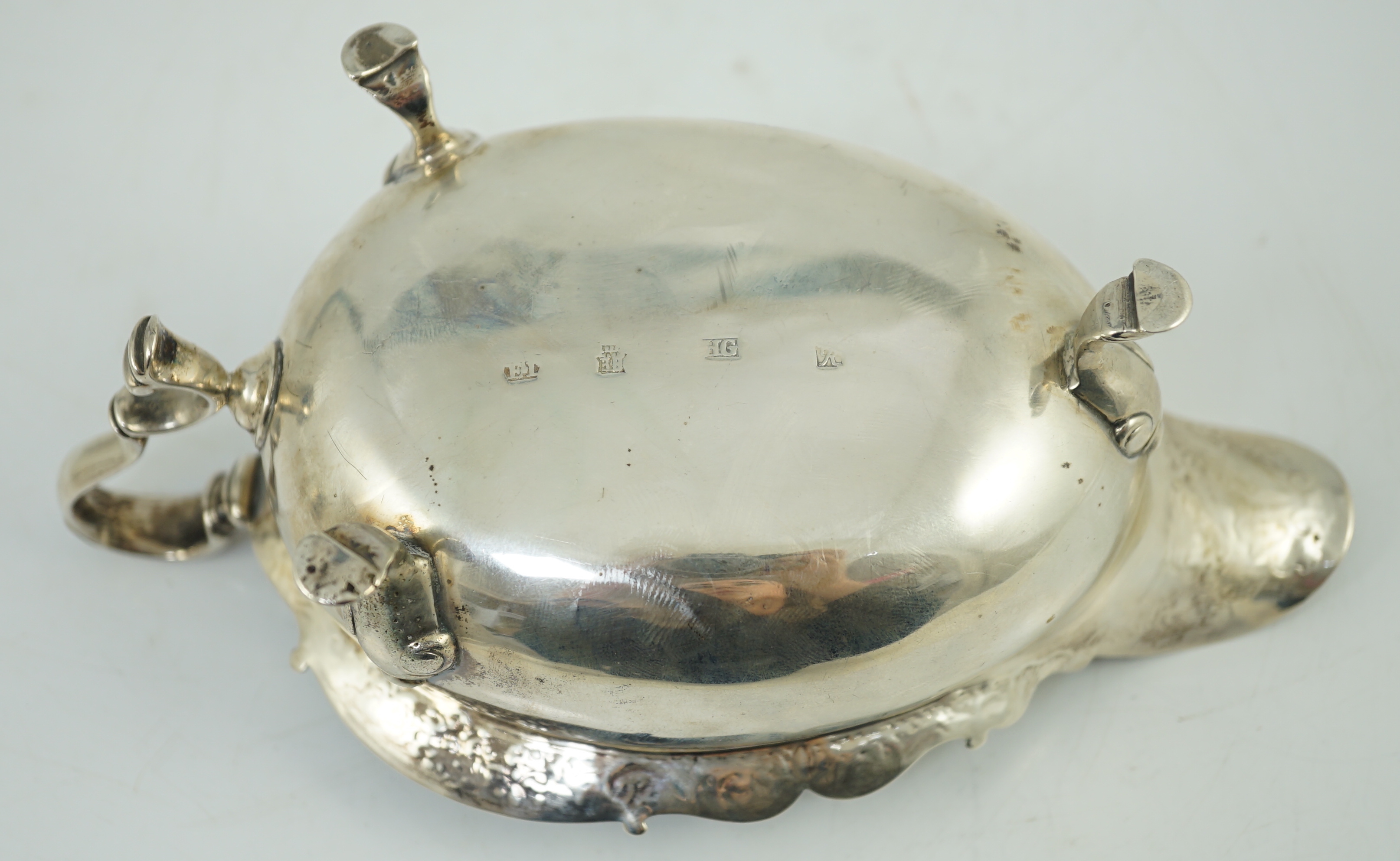 A George II Scottish silver sauce boat by Edward Lothian